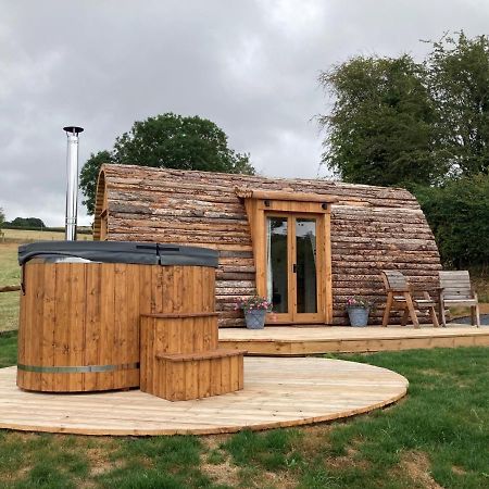 Hotel Delor - Bryntalch Glamping Pods Montgomery Esterno foto
