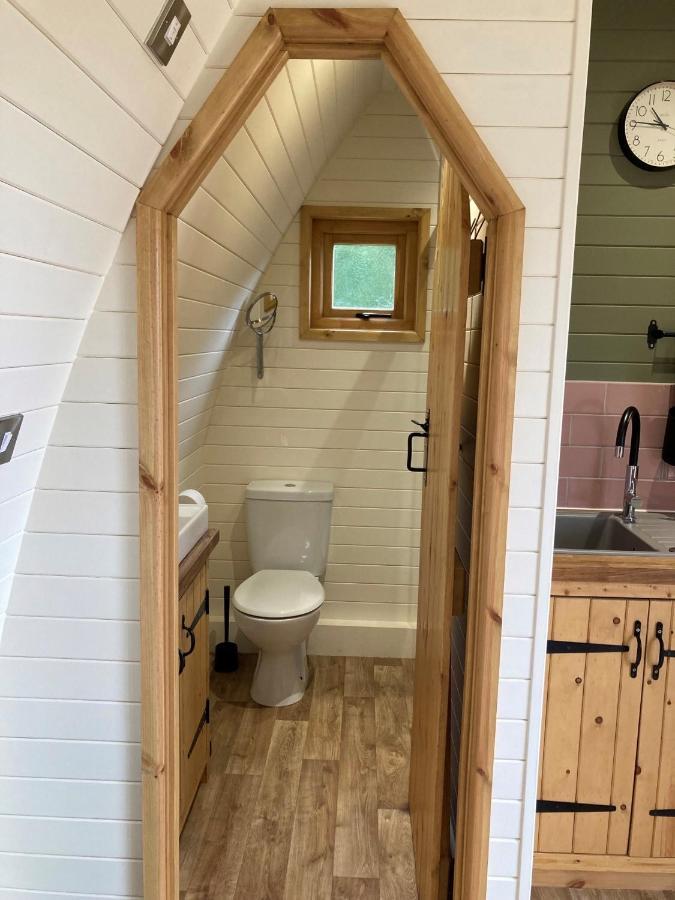 Hotel Delor - Bryntalch Glamping Pods Montgomery Esterno foto